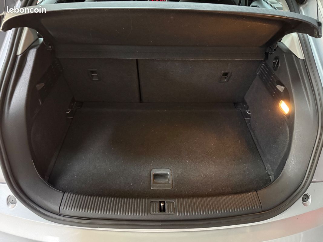 Audi A1 Sportback Ambition - 5 portes - 1.4 TDI 90 ch - Distribution ok (image 15)