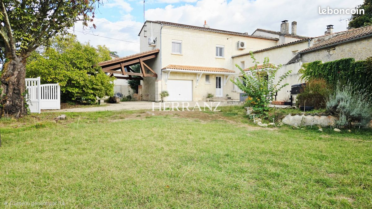 Maison 6 pièces 182 m² · à Sainte-Terre · 182 m² · 257 000 €