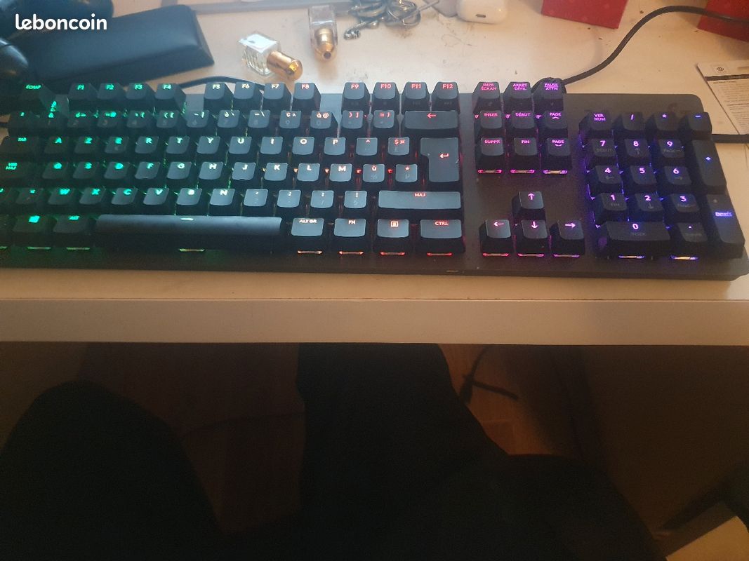 Clavier Logitech G513 marron neuf (image 2)