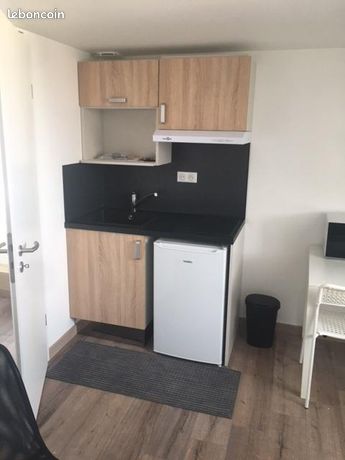 Studio 1 pièce 27 m²