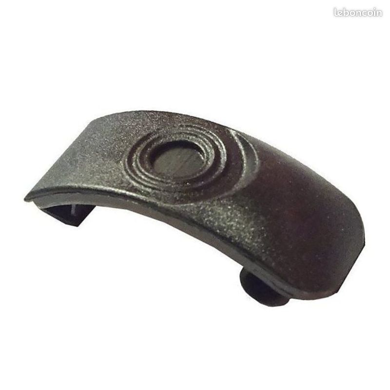 Agrafe de fixation Stihl 1138-140-1600 pour tronçonneuse MS 441 (image 1)