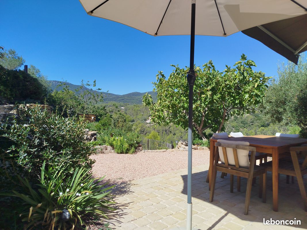 Maison 4 pièces 82 m² · à Solliès-Toucas · 82 m² · 450 000 €