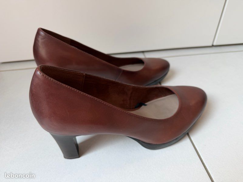 Escarpins K.WOMAN En Simili Cuir Marron – Talon Cône – Taille EUR 41