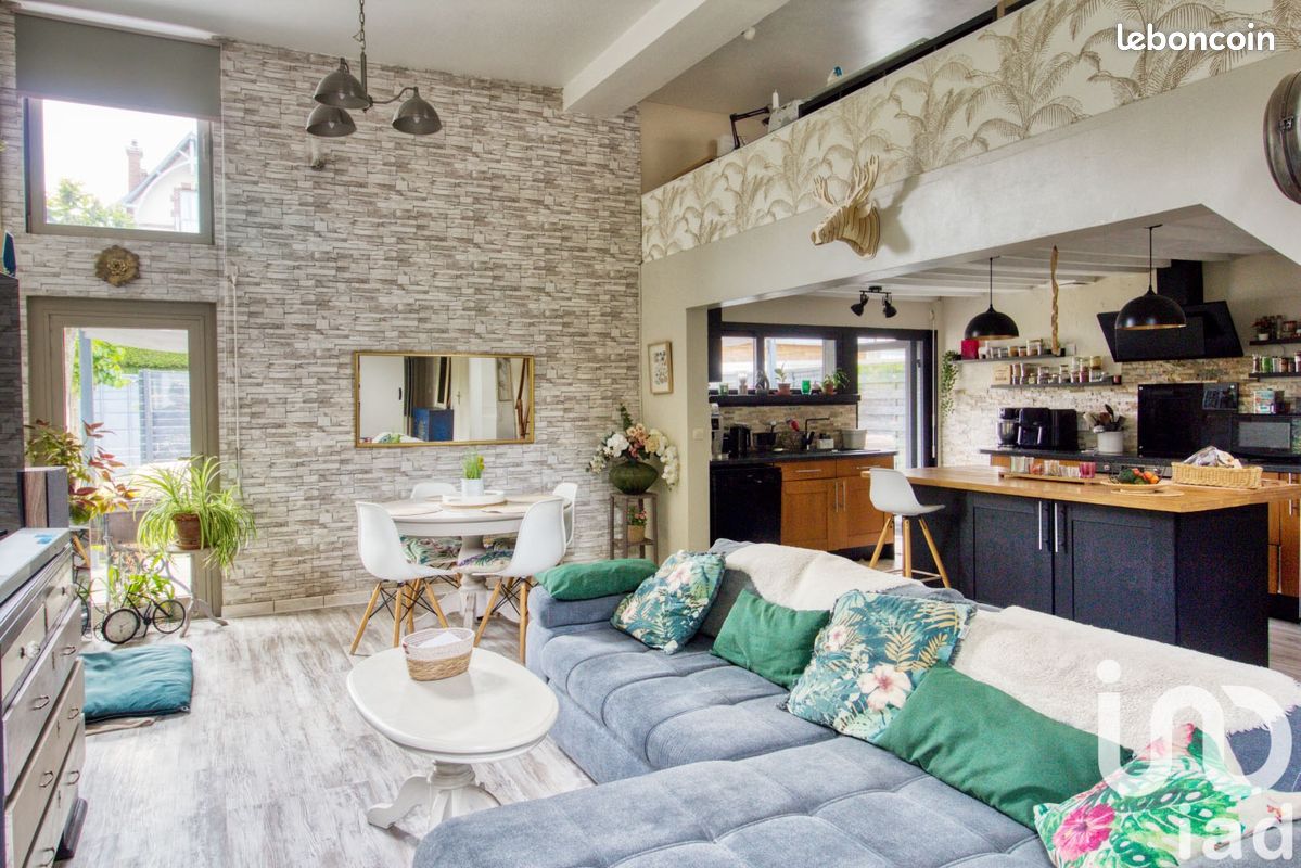 Maison 8 pièces 164 m² · à Magny-en-Vexin · 164 m² · 389 000 €
