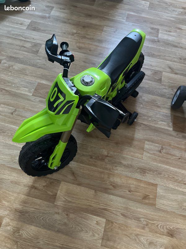 Moto électrique enfant (image 1)