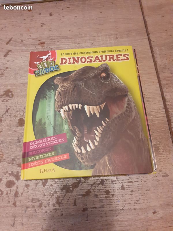 Livre LES DINOSAURES (image 1)