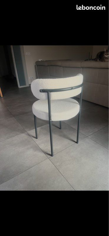 Chaises blanches effet laine (image 2)