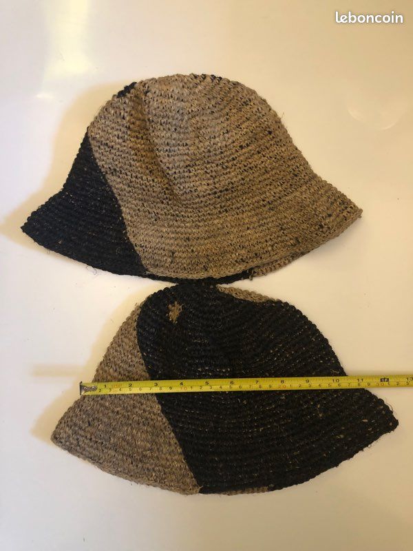 NEUFS 2 Chapeaux "Yin et yang" en fil de chanvre fait main (type bob) (image 2)