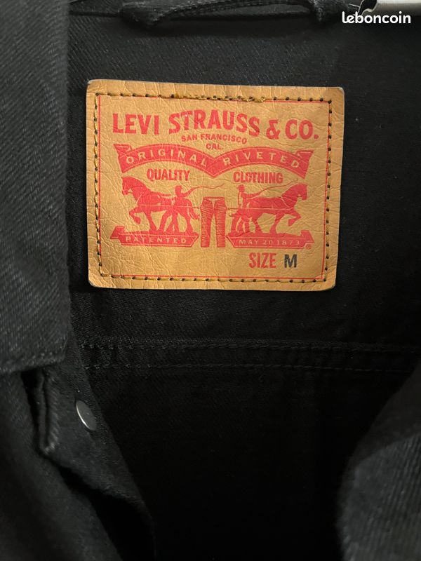 Blouson Homme Levi Strauss noir coton. Taille M. Excellent état. Quatre poches extérieures. Deux poches intérieures (image 3)