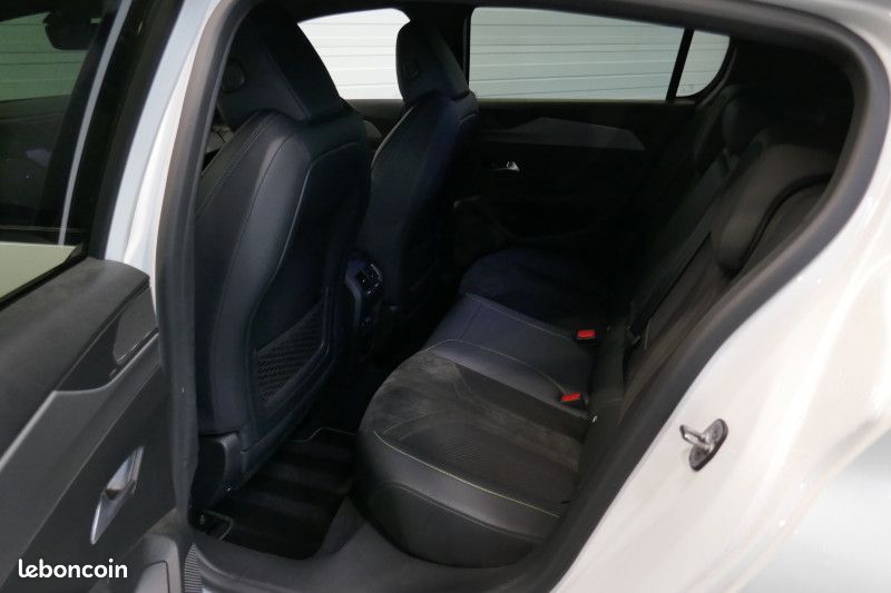 Peugeot 308 1.5 BLUEHDI 130CH S&S GT EAT8 (image 12)