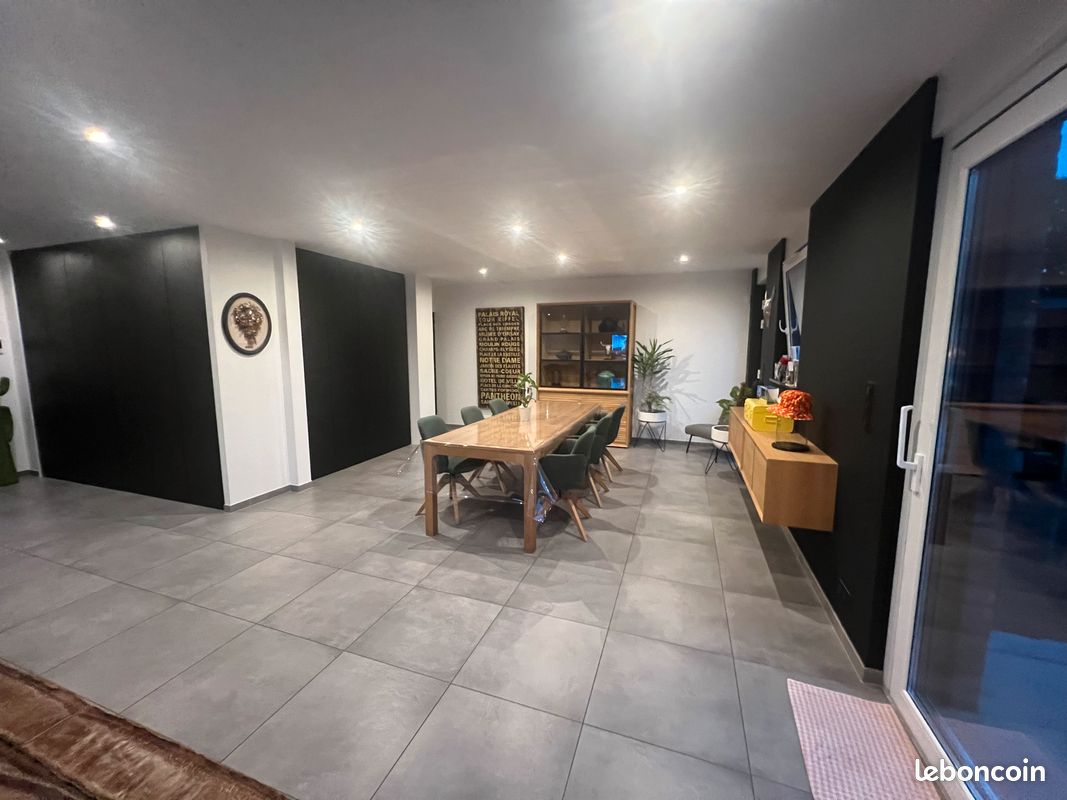 Maison 5 pièces 175 m² · à Toufflers · 175 m² · 579 000 €