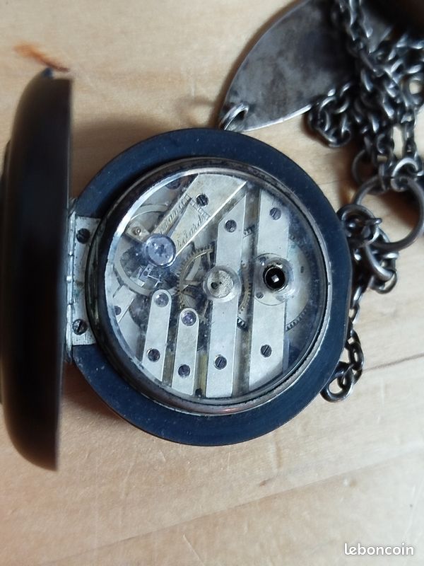 Châtelaine Vintage Argentée Années 1920 – Porte-montre – Bijou Fantaisie Unisexe