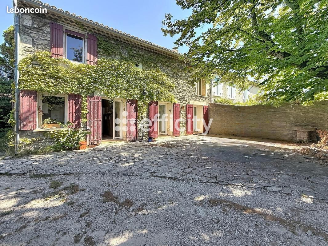 Maison 6 pièces 178 m² · à Saint-Rémy-de-Provence · 178 m² · 870 000 €