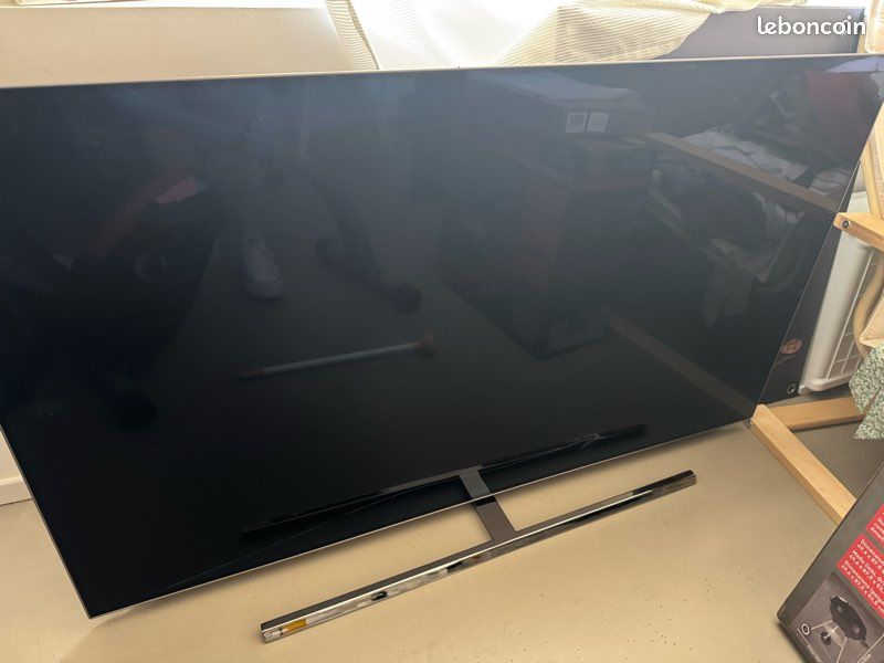 Écran TV Philips pour pièces (image 1)