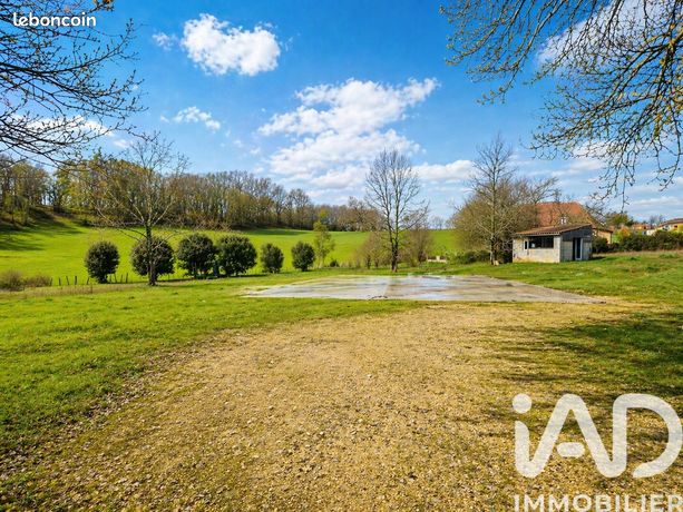 Terrain 4025 m² Saint-Martial-de-Nabirat