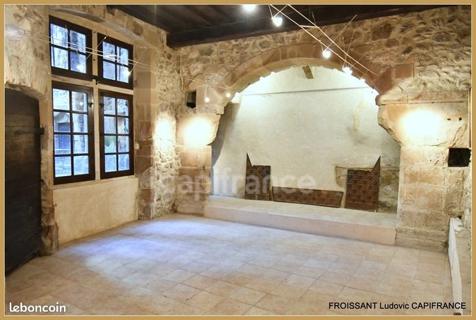 Maison 6 pièces 226 m²