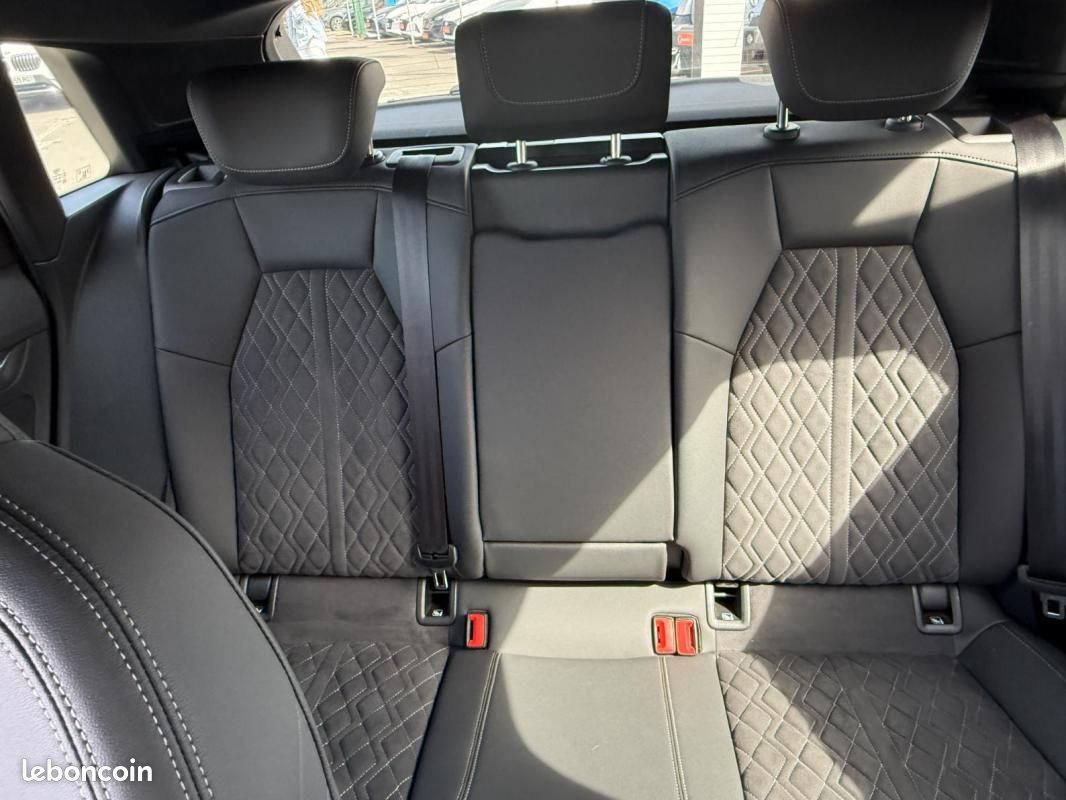 Audi A3 sportback 45 TFSI e 245ch Competition S tronic 6 (image 8)
