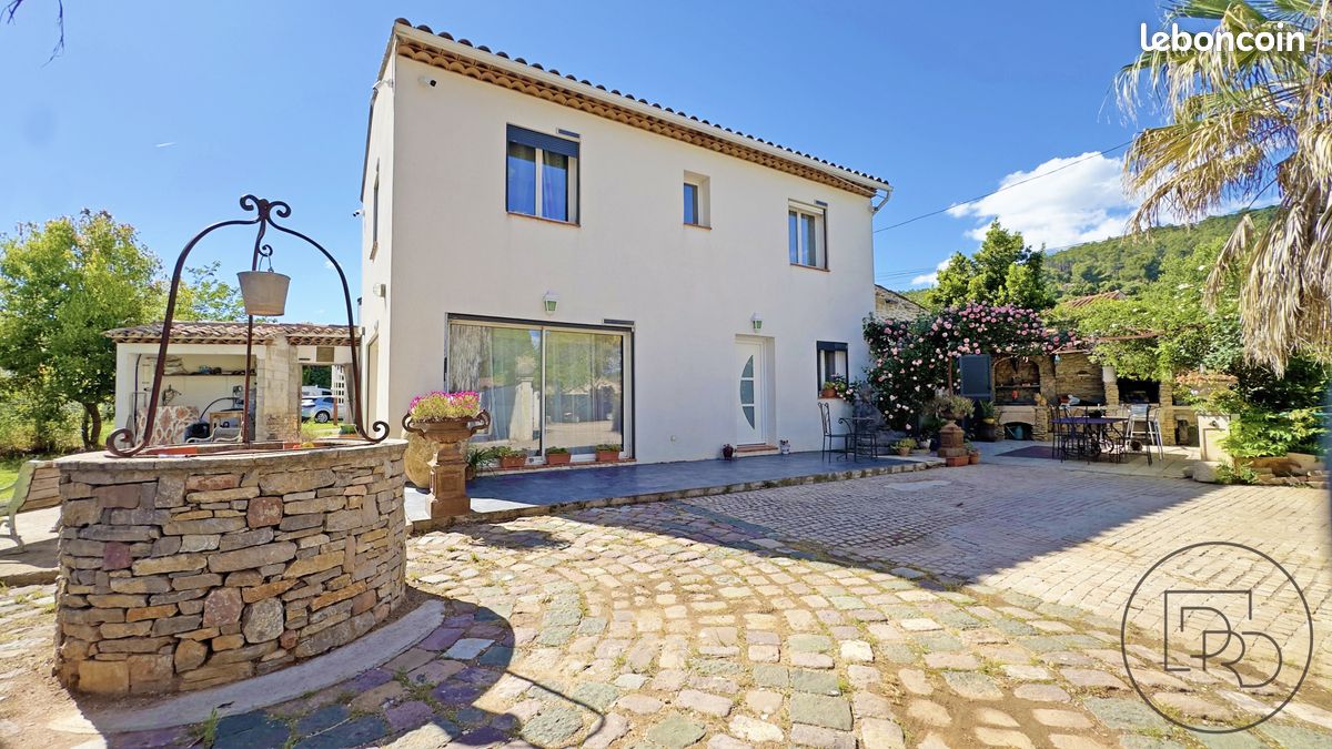 Maison 4 pièces 170 m² · à Carnoules · 170 m² · 547 000 €