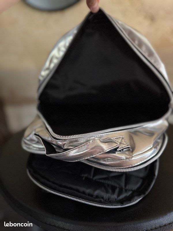 Sac à dos argenté + trousse assortie – Prêt pour une rentrée 2026 pleine de style (image 6)