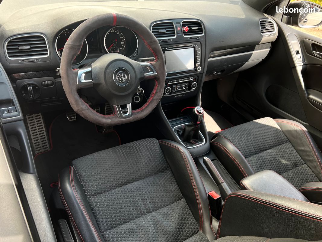 VOLKSWAGEN GOLF GTI 2.0 TSI 235ch EDITION 35 - Garantie 12 mois (image 8)