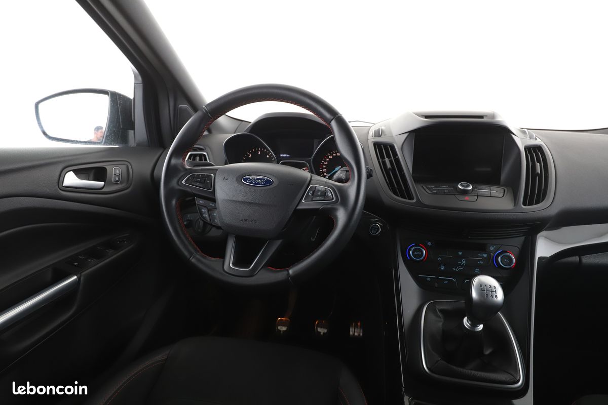 Ford Kuga 1.5 TDCi ST Line 4x2 120 ch (image 7)