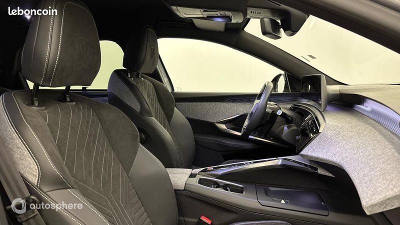 Peugeot 5008 Hybrid 136ch GT e-DCS6 (image 15)