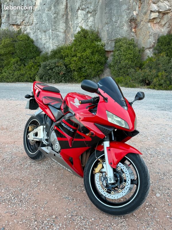 CBR 600 rr (image 1)
