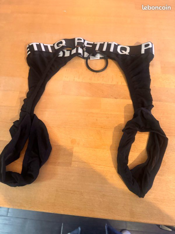 String jarretelle homme sexy (image 1)