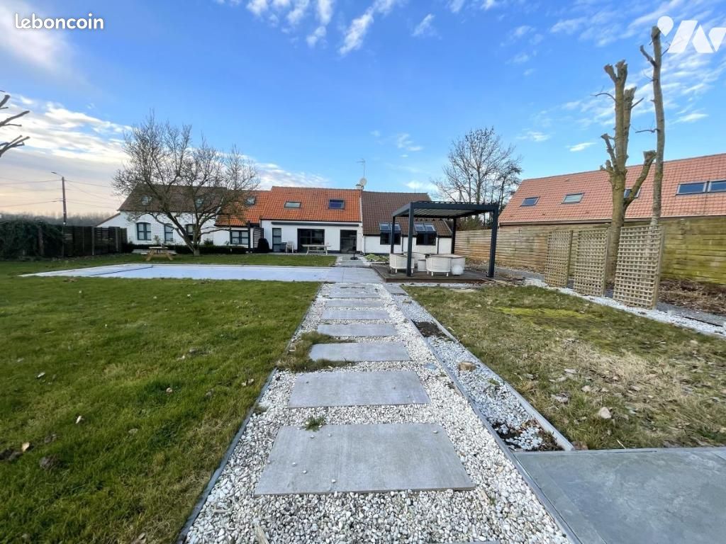 Maison 6 pièces 209 m² · à Tilloy-lez-Marchiennes · 209 m² · 500 000 €