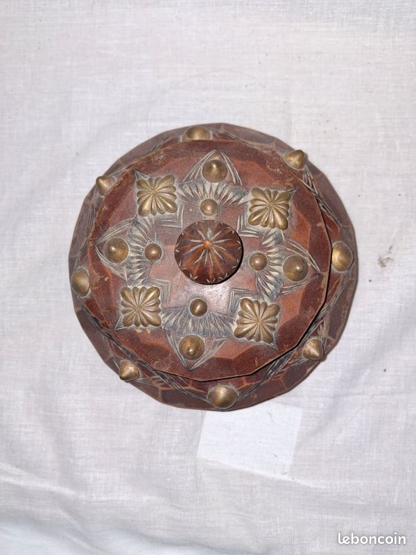 Boite a bijoux en bois et laiton /212/ (image 2)