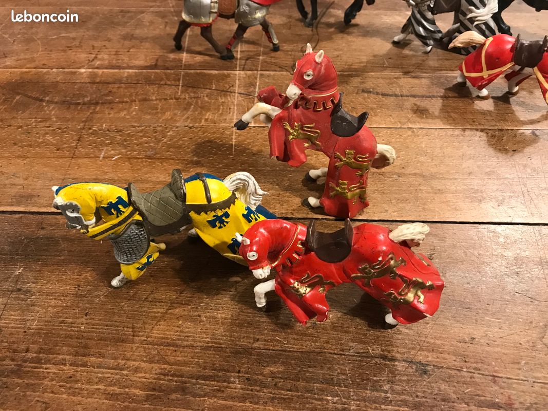 Lot de 4 chevaux au choix (image 4)