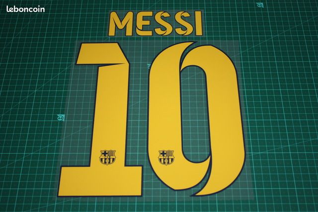 Flocage Officiel Footpress - FC Barcelone Messi 2018/2019 (lettre I Mal Coupée)