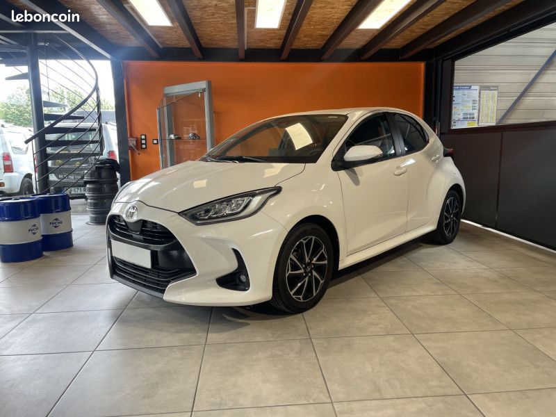 Toyota YARIS 70 VVT-I DESIGN 5P MY21 (image 1)