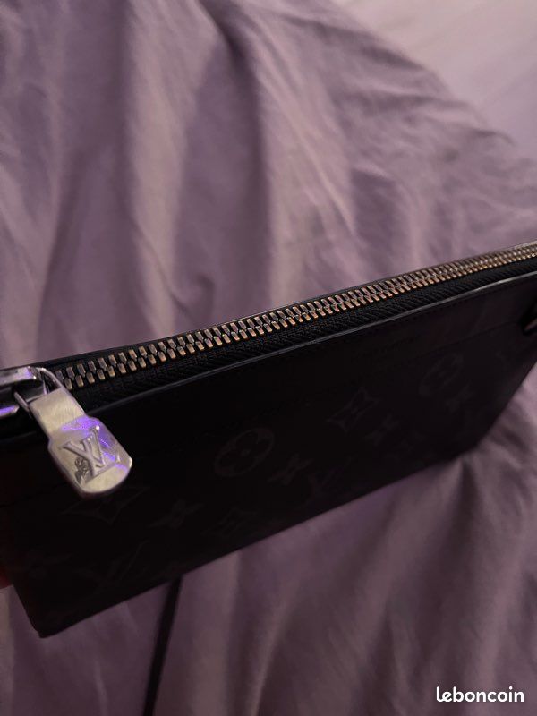 Pochette Louis Vuitton (image 3)