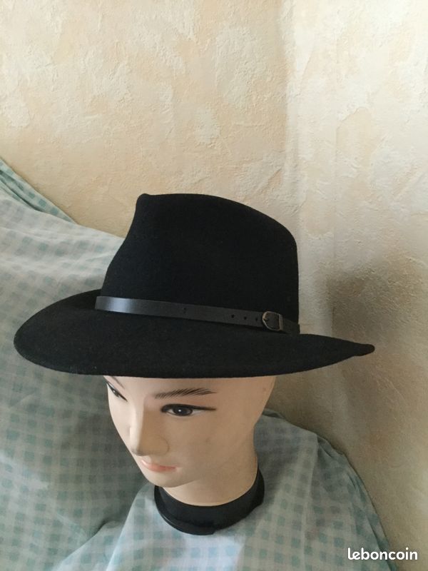 Chapeaux noir 100% laine fabriqué en Italie (image 1)