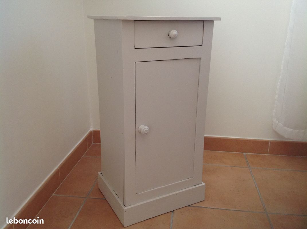 Chevet bois gris clair (image 1)
