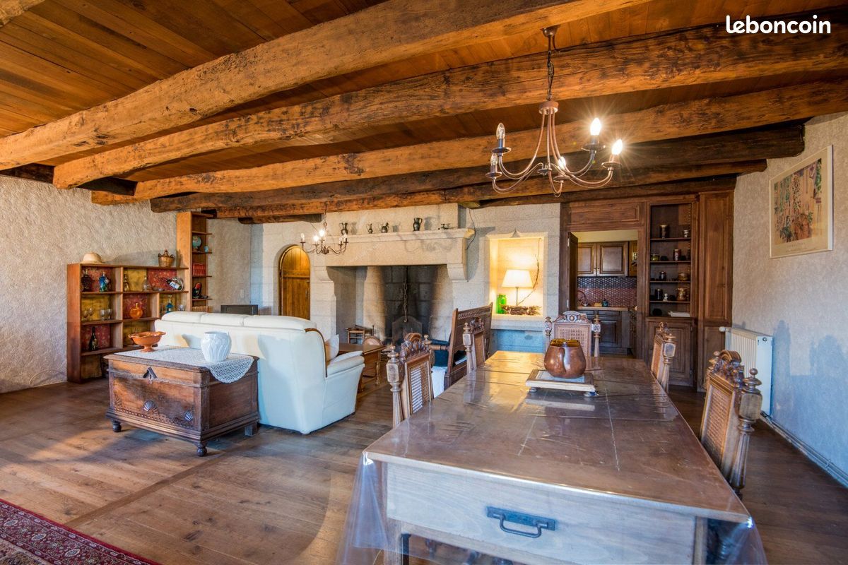 Maison 6 pièces 180 m² · à Bretenoux · 180 m² · 261 500 €