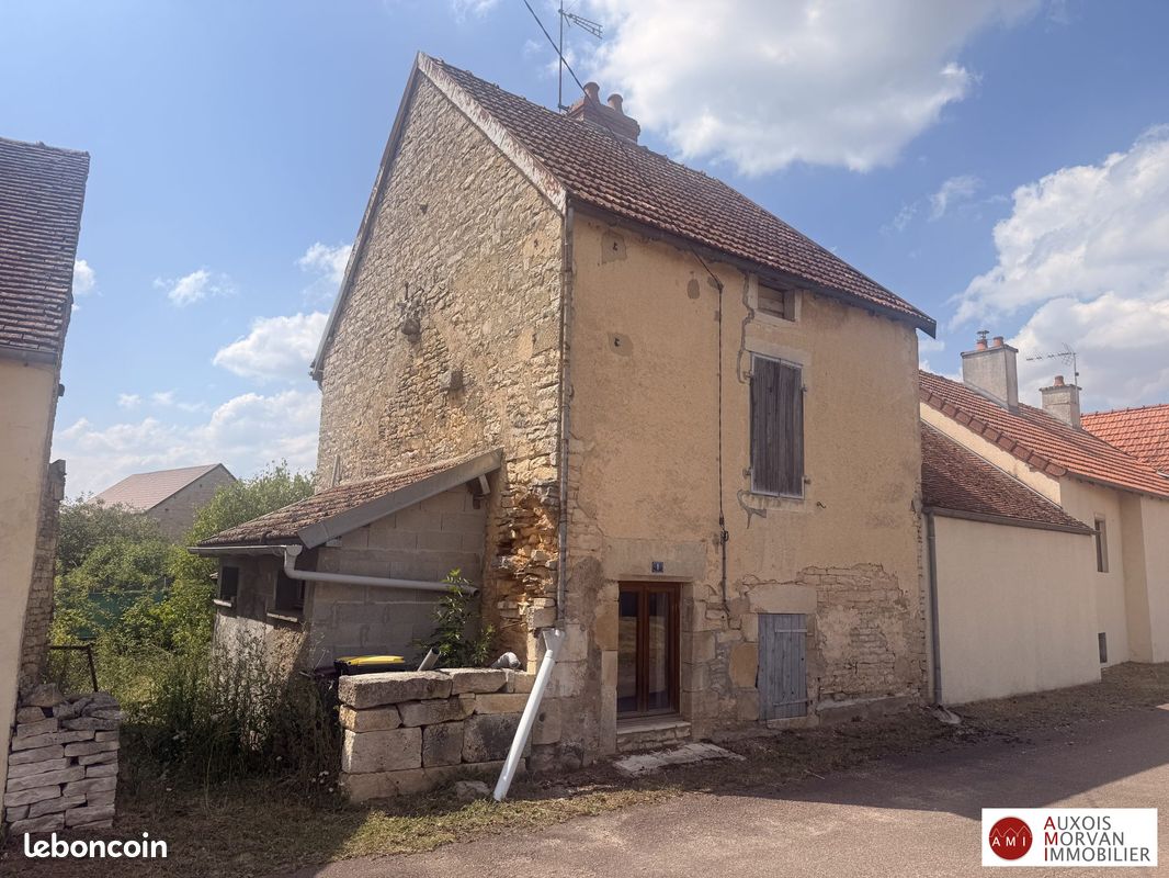 Maison 4 pièces 64 m² · à Touillon · 64 m² · 38 000 €