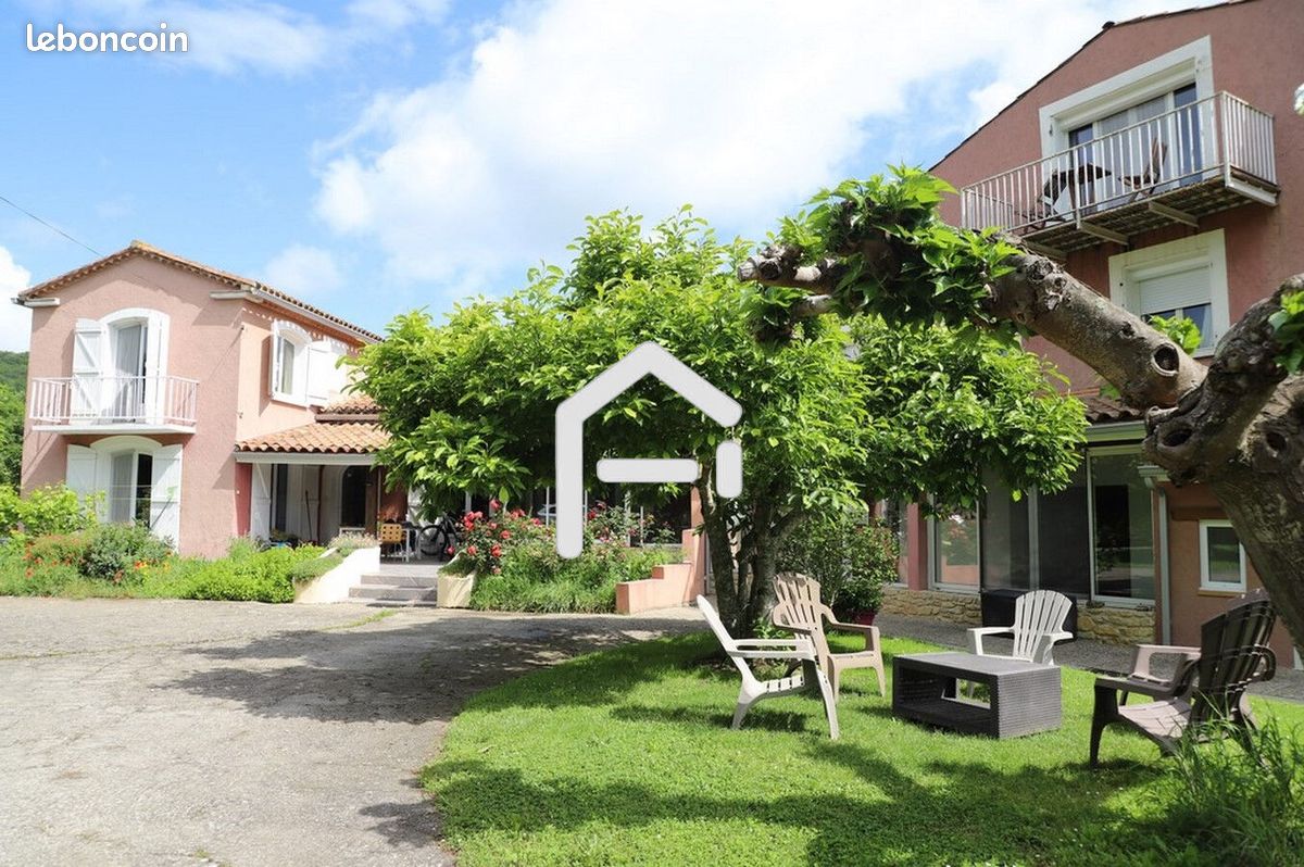 Maison 20 pièces 620 m² · à Mirepoix · 620 m² · 590 000 €