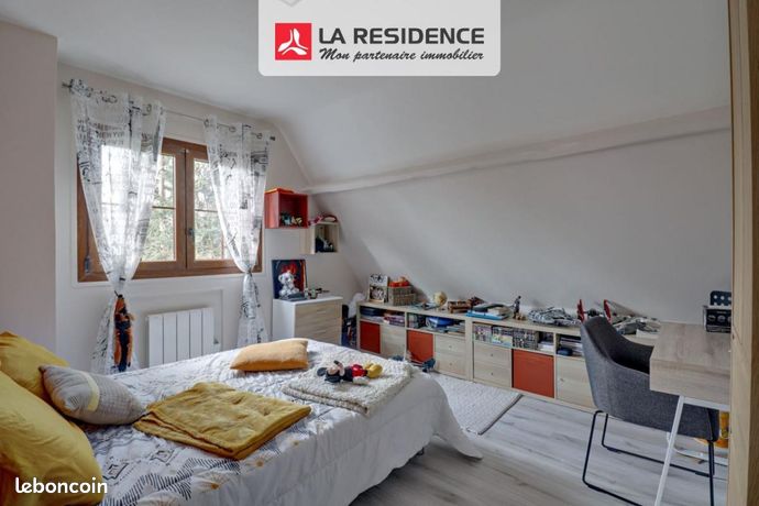 https://img.leboncoin.fr/api/v1/lbcpb1/images/3a/8d/21/3a8d210c64c894638e4ecdeda7e324becc6c1f2f.jpg?rule=ad-image