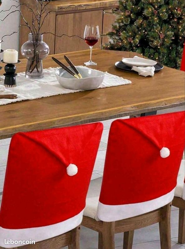Lot 20 housses de chaises Père Noël 🎅 (image 1)