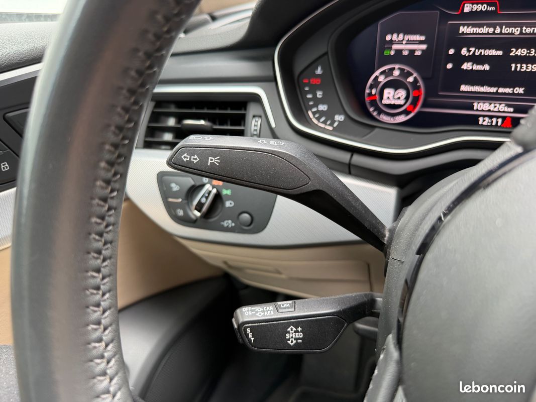 AUDI A4 ALLROAD 3.0 V6 3.0 TDI 272 Quattro Tiptronic 8 Design Luxe - Toit ouvrant - Caméra - GARANTIE 12 MOIS (image 15)