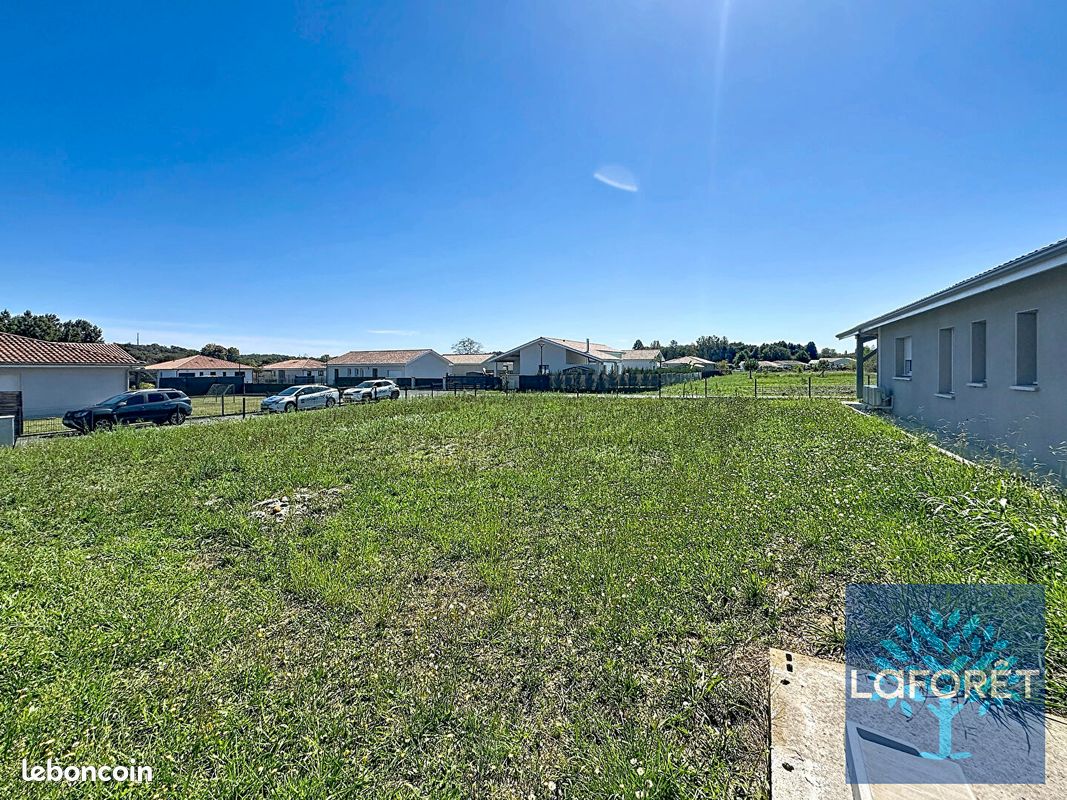 Terrain 565 m² · à Saugnac-Et-Cambran · 565 m² · 82 400 €