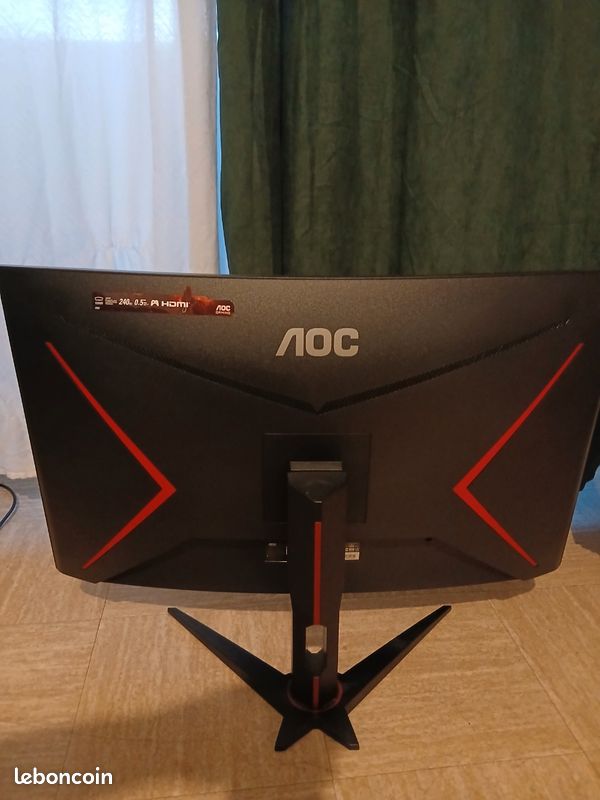 Écran gamer AOC C32G2ZE 32" incurvé 240Hz FreeSync — 2025 (image 1)