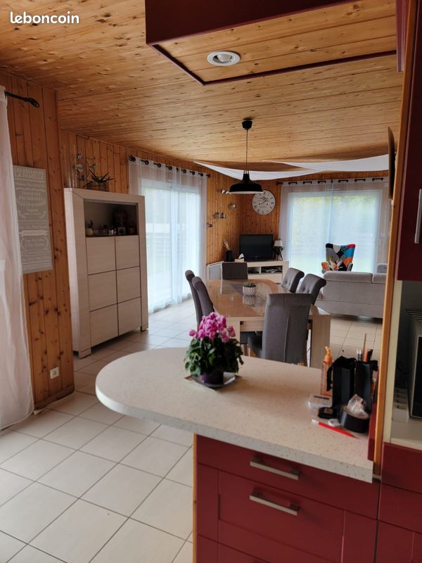 Maison 6 pièces 140 m² · à Gouville-sur-Mer · 140 m² · 258 000 €