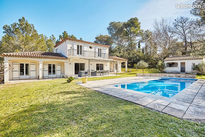 Mas 7 pièces 180 m²