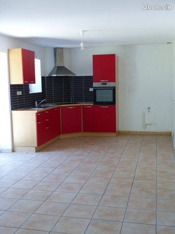 Maison à louer à la campagne