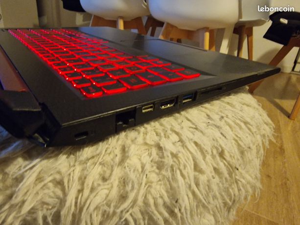 PC amer Acer AN515-42-R6GG 15.6" AMD Ryzen 5 2500U RAM 12Go SSD 128Go + HDD 1To graphics Radeon RX 560X 4 Go 6