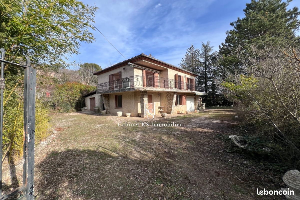 Maison 5 pièces 160 m² · à Tourves · 160 m² · 287 000 €