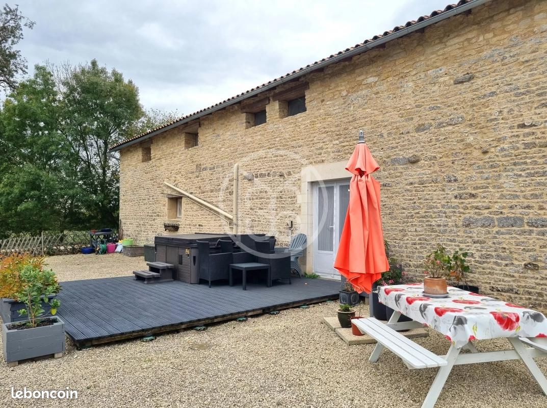 Ferme 150 m² Chaunay - Chaunay 86510 (image principale 5)